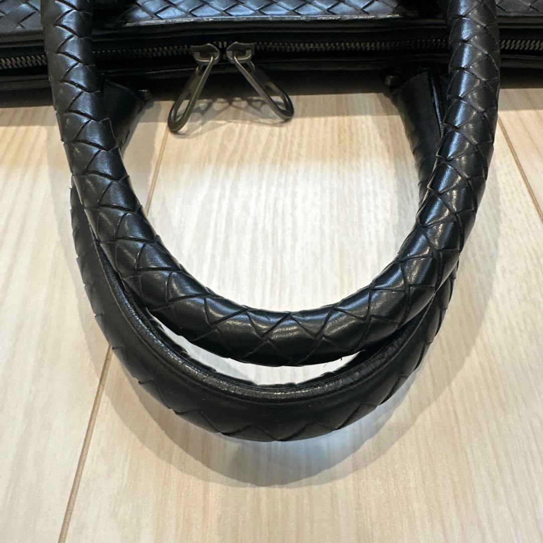 ボッテガヴェネタ イントレチャート ビジネスバッグ　ブラック【週末まで】