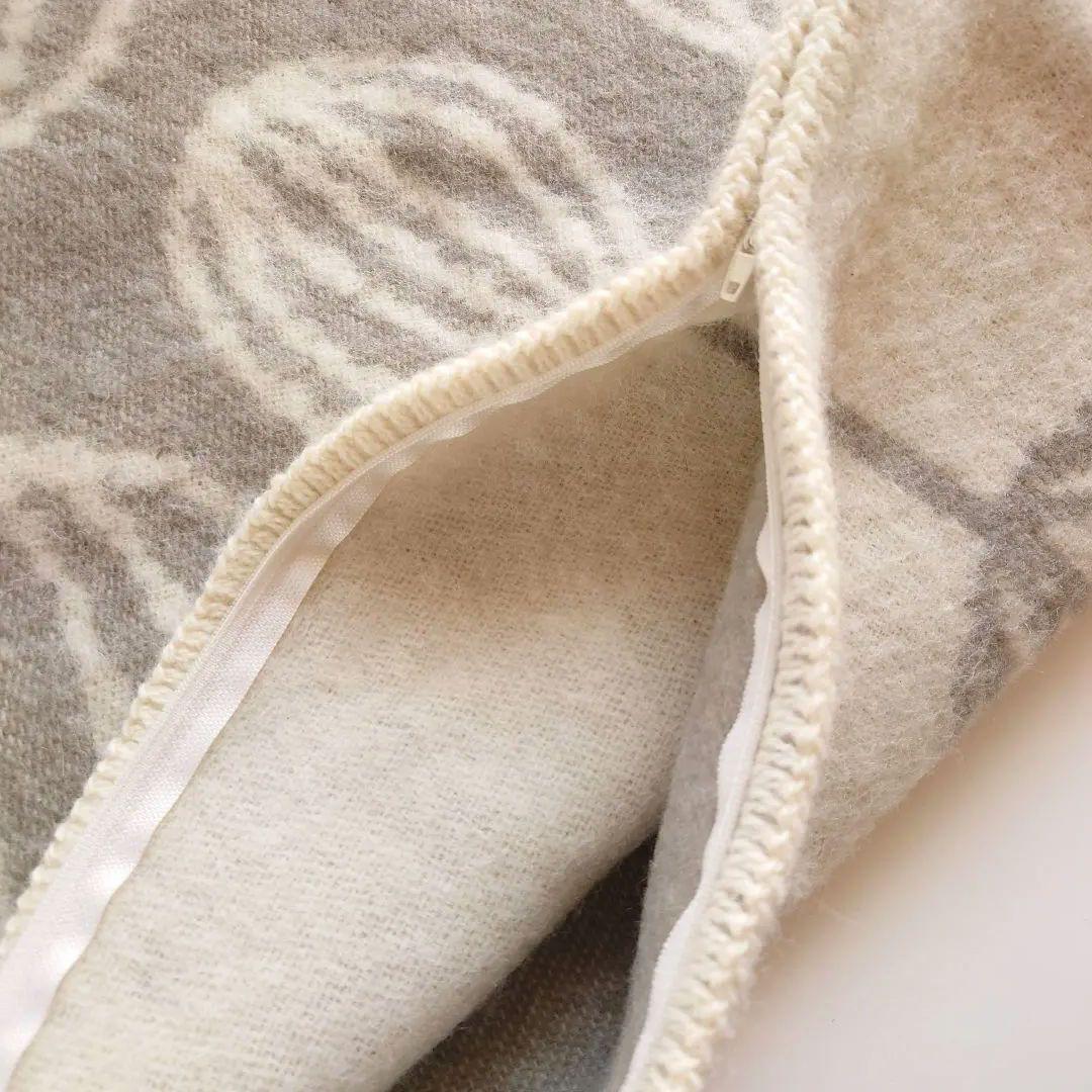 北欧クッションカバー　バーカーテキスタイル　ウール100％　50cm×50cm用