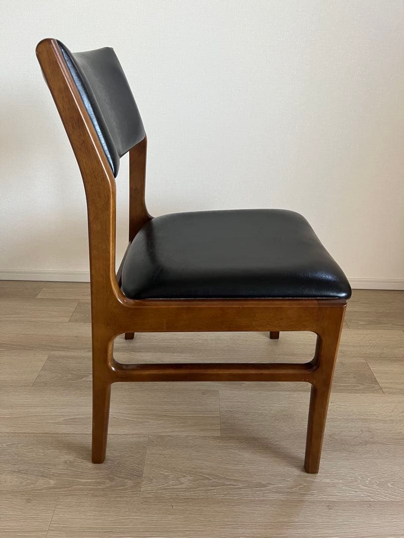 カリモク60 プラス　アームレスダイニングチェア　karimoku