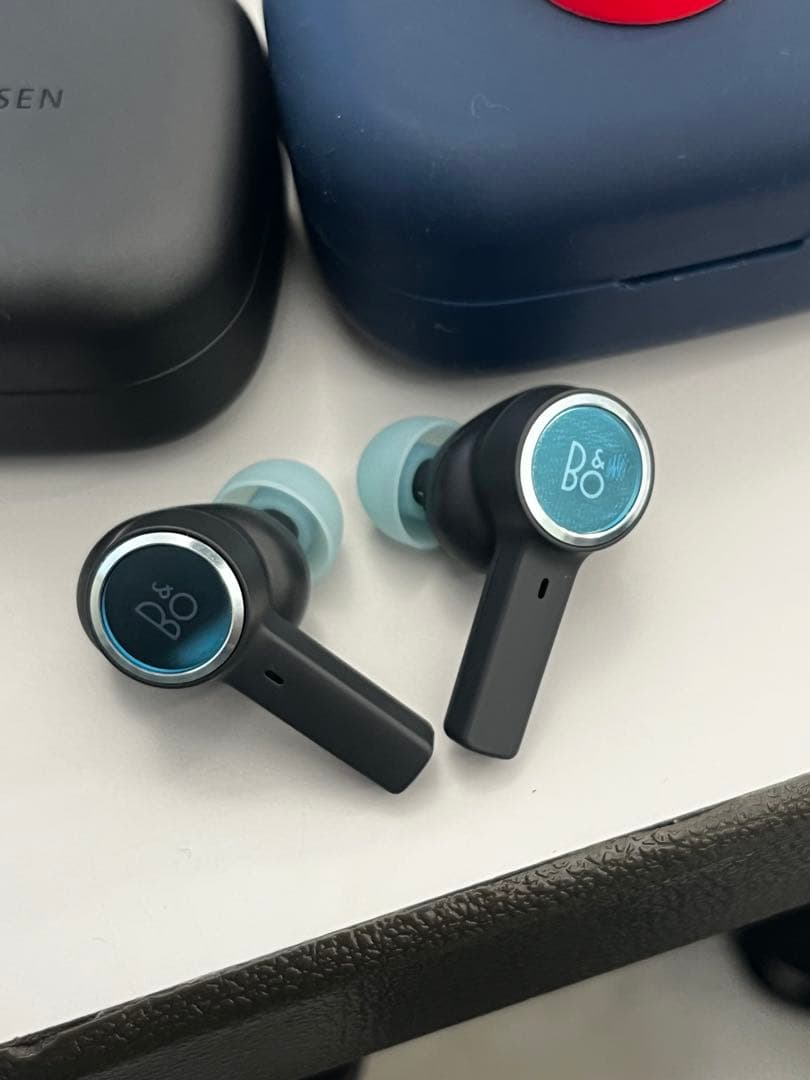 バングアンドオルフセンBEOPLAYEXイヤホンブルー