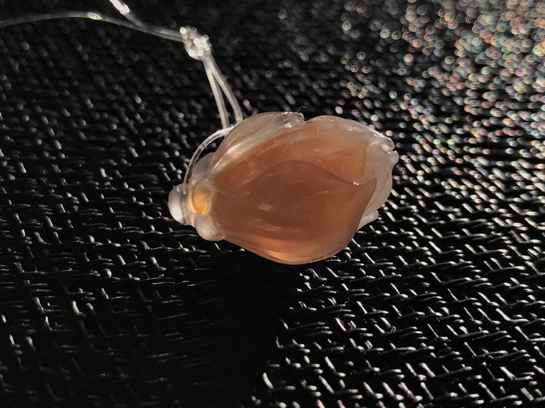 ゴビ石−1431 ゴビ瑪瑙　彫刻　『モクレン』