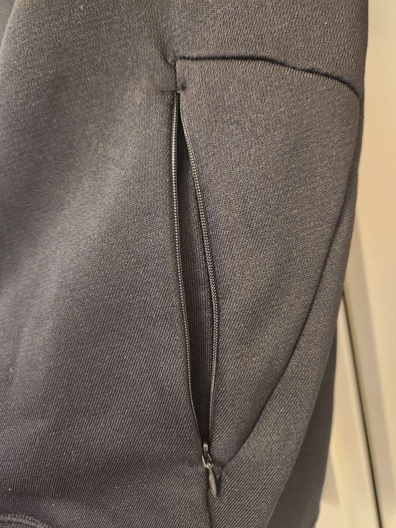 Dance With Dragon　パーカー