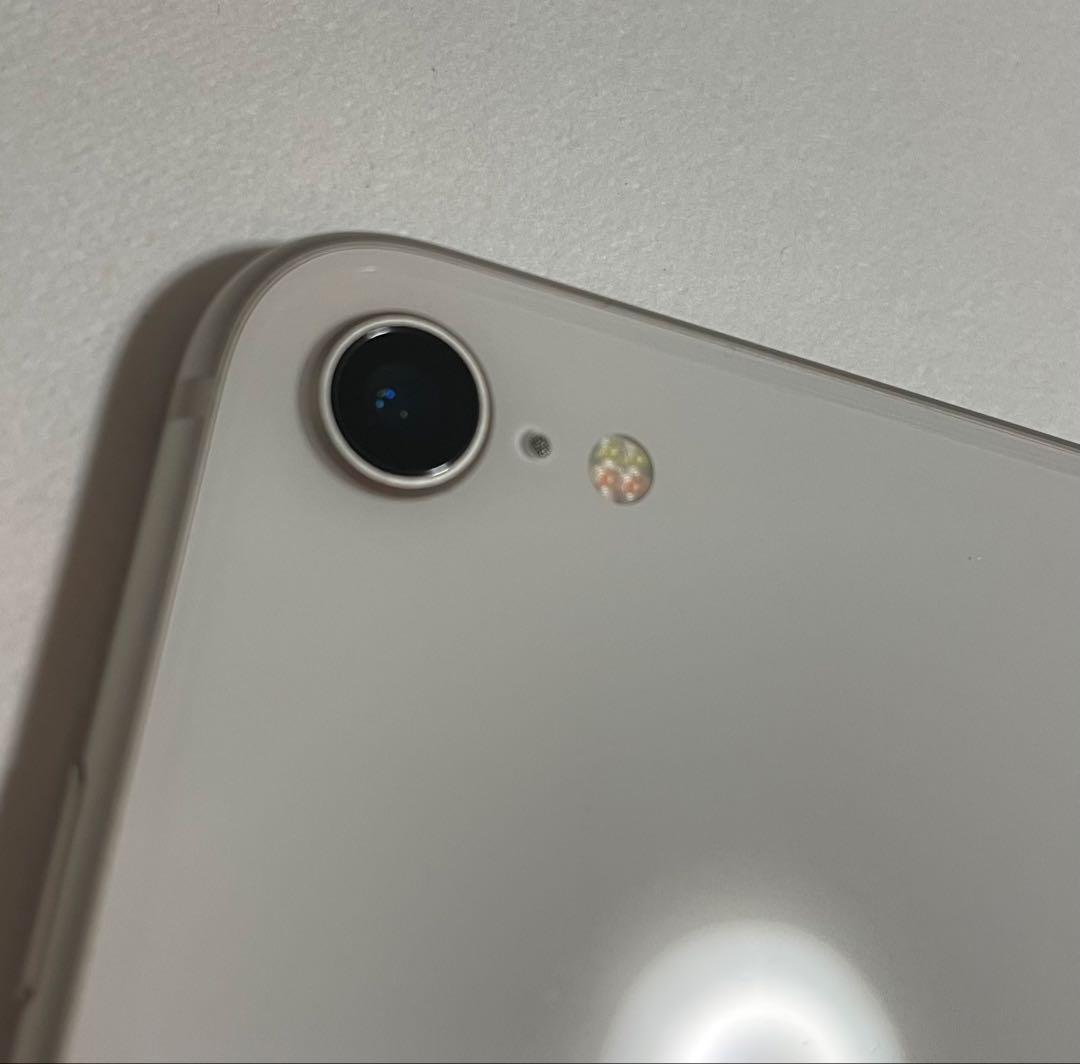 iPhone SE3 128GB スターライト　SIMフリー