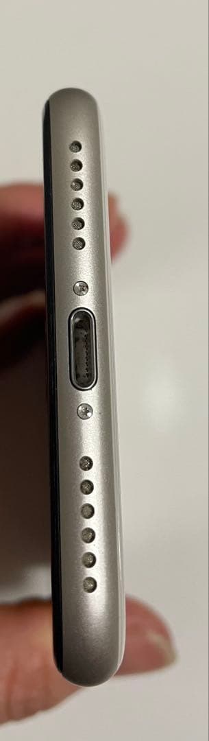 iPhone SE3 128GB スターライト　SIMフリー