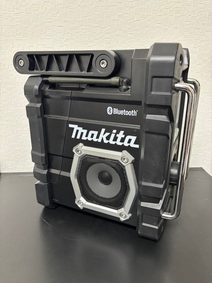 美品　マキタ　Makita MR108 Bluetoothラジオ