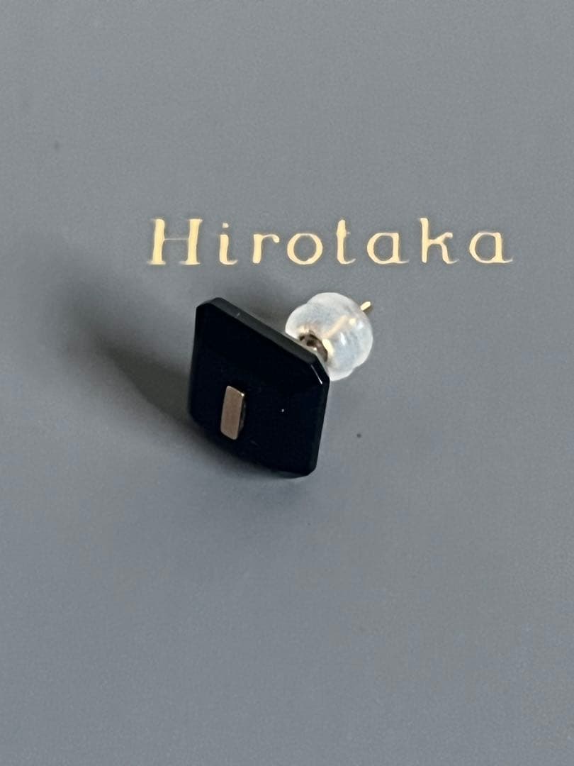 新品　ヒロタカ　ネイキッド スクエア ストーンスタッド ピアス