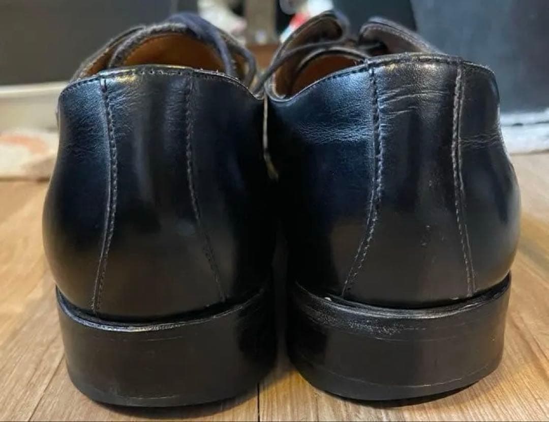 YANKO ブラック ドレスシューズ ホールカット 革靴