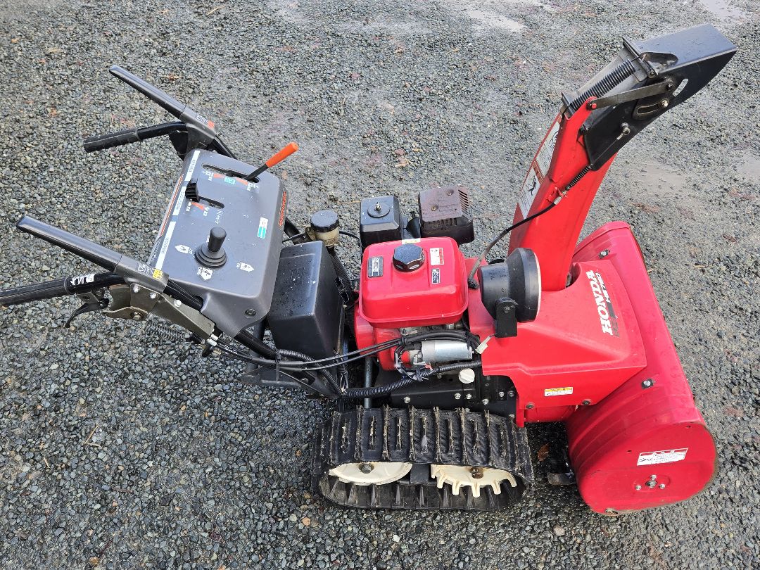 秋田県北部～ホンダ除雪機HS760 ガスダンパー&バッテリー新品電動2段シュート