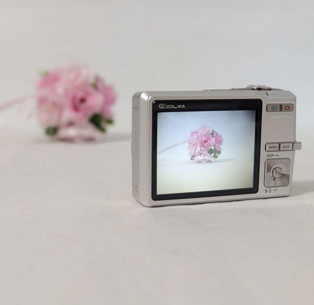 CASIO EXILIM EX-Z700 コンパクトデジタルカメラ シルバー