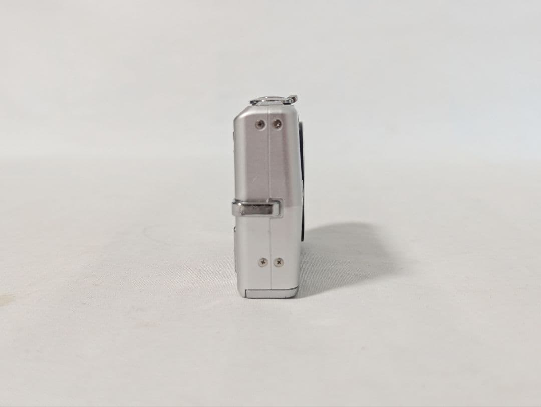 CASIO EXILIM EX-Z700 コンパクトデジタルカメラ シルバー