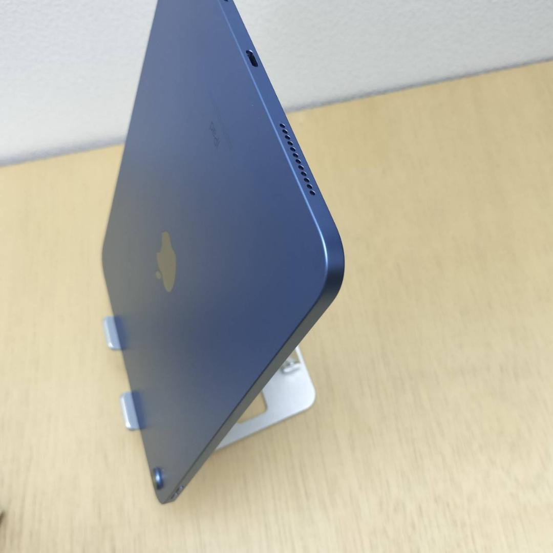 送料無料 ほぼ新品 apple iPad (第10世代) 64GB ブルー