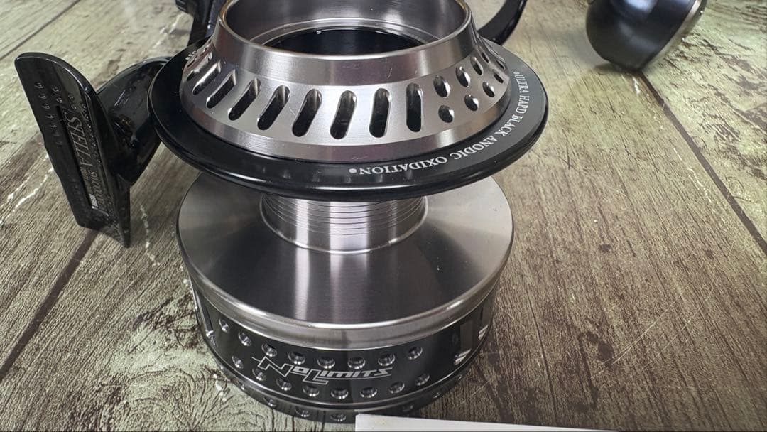 13ステラ10000 PGスピニングリール、別スプール付き