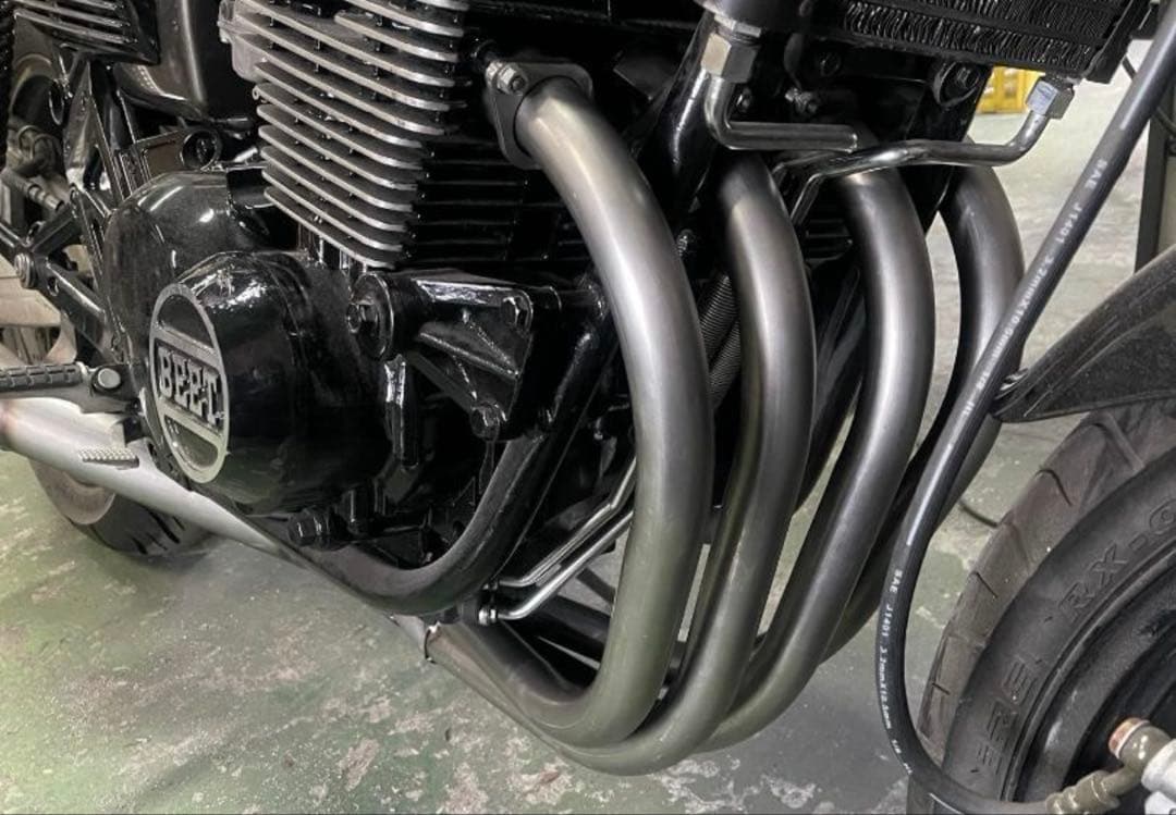 ゼファー400/χ　ショート管 　ZⅠ/Ⅱタイプ　マフラー ブラック+おまけ付き