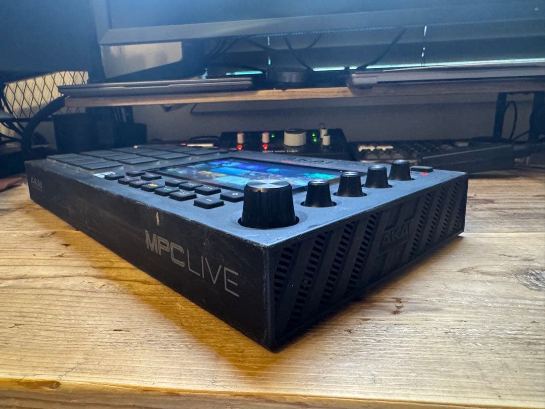 AKAI ｜ MPC LIVE