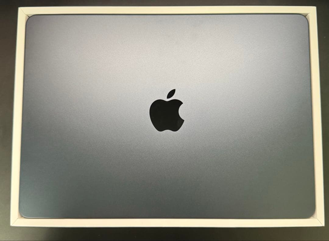 Apple M3チップ搭載　MacBook Air 13-inch