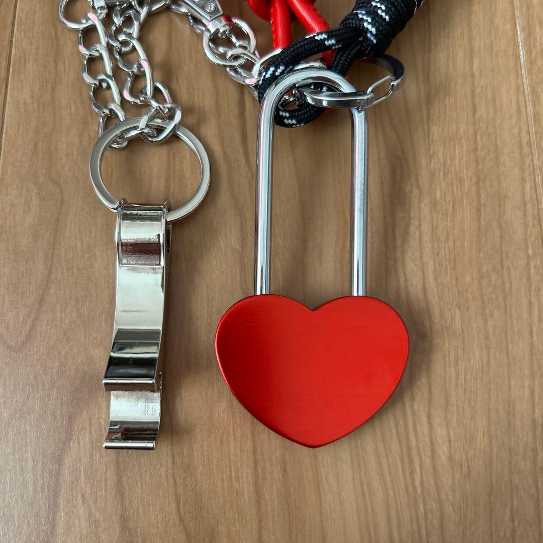 DIESEL ハート型キーホルダー