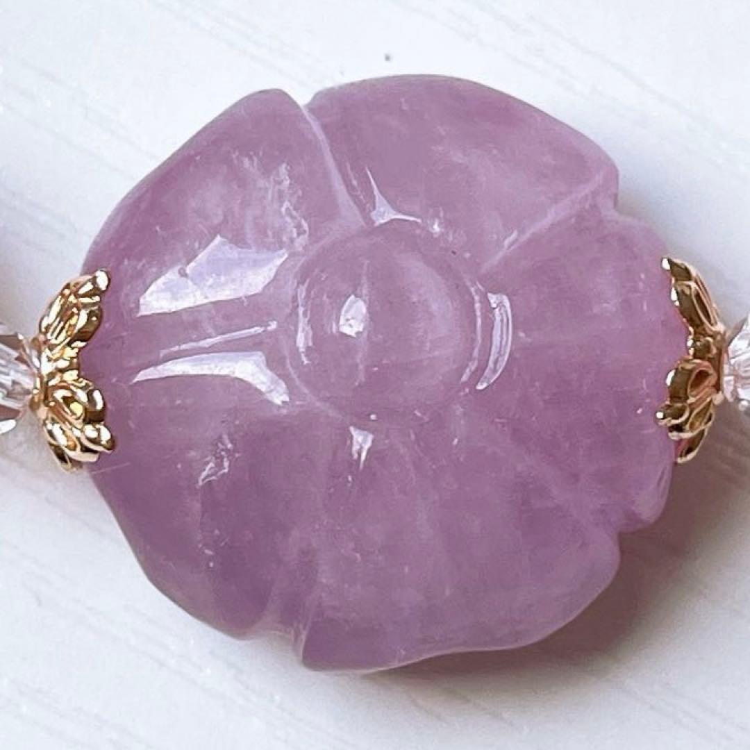 まゆ様♥️クンツァイト 大粒お花＆グァバクォーツ・フローライトお花天然石ブレス