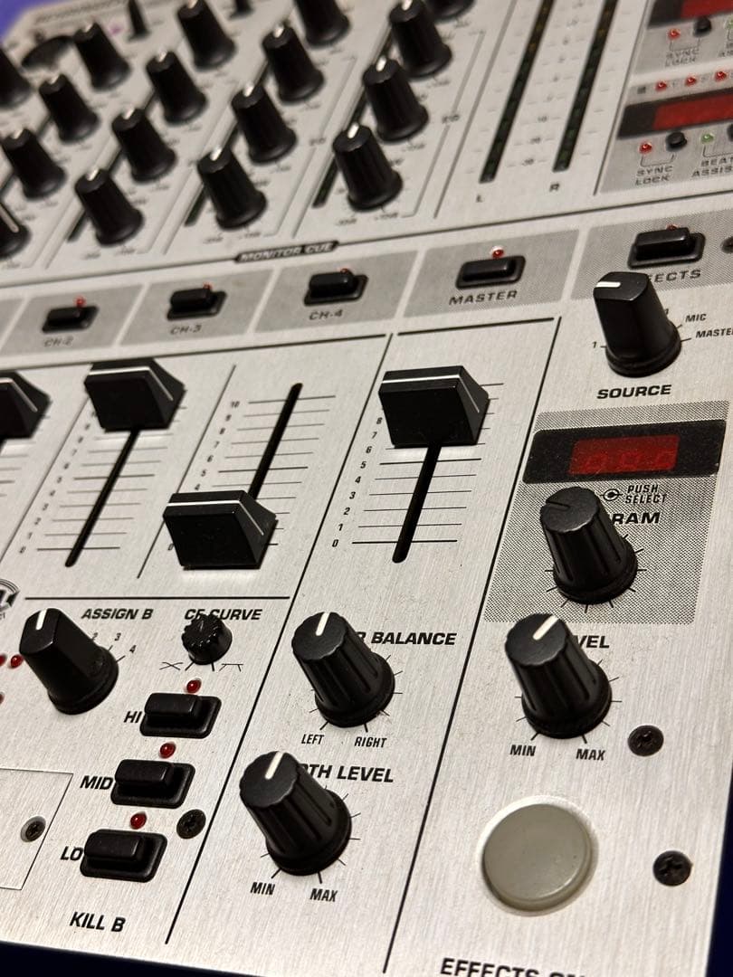 べリンガー　DJミキサー　DJX700