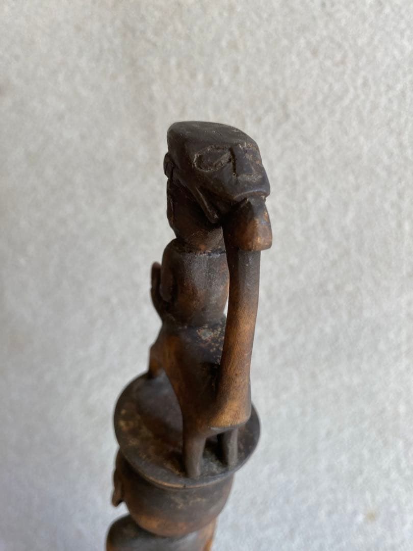 【インドネシア・スマトラ】木彫り／プリミティブアート　置物