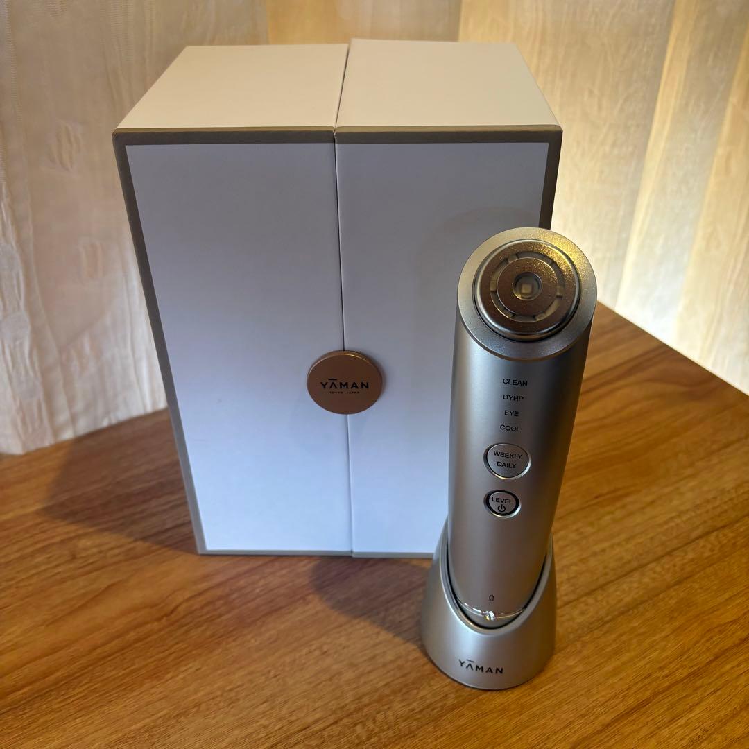 【美品】YAMAN 美顔器 フォトプラスシャイニーネオ