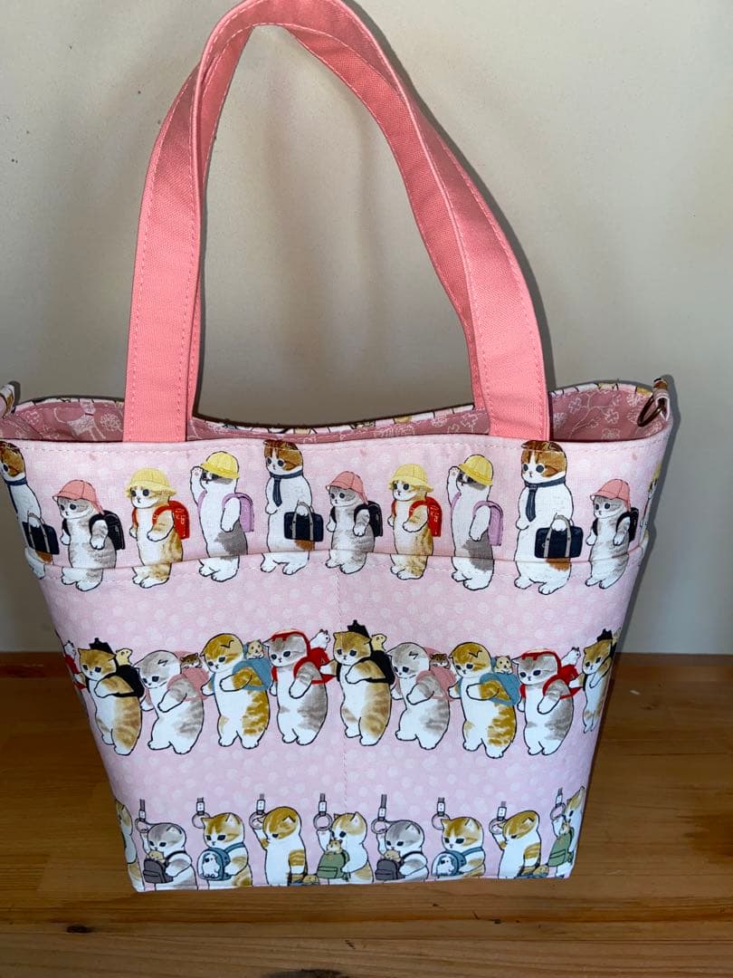 トートバッグ　猫柄　リリー