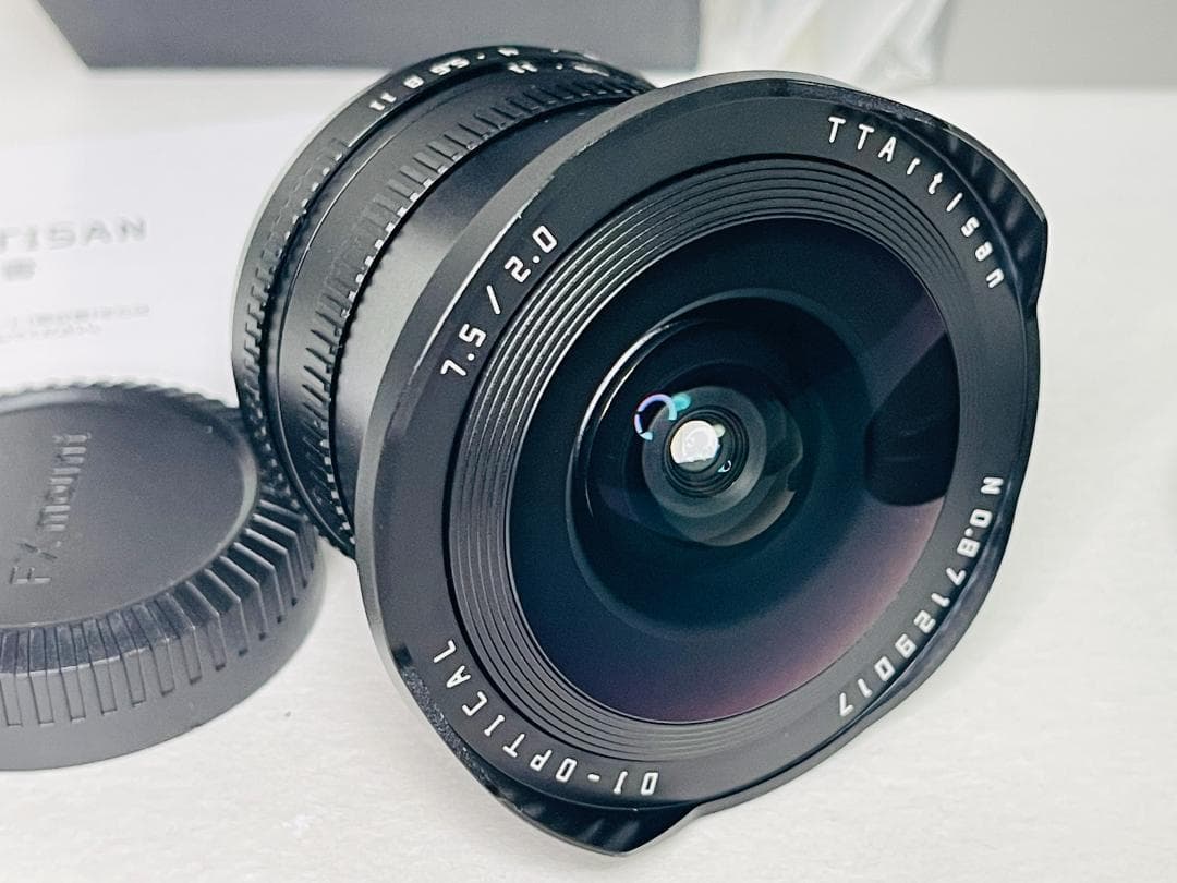 【新同品】 銘匠光学 TTArtisan 7.5mm f2 Fuji Xマウント
