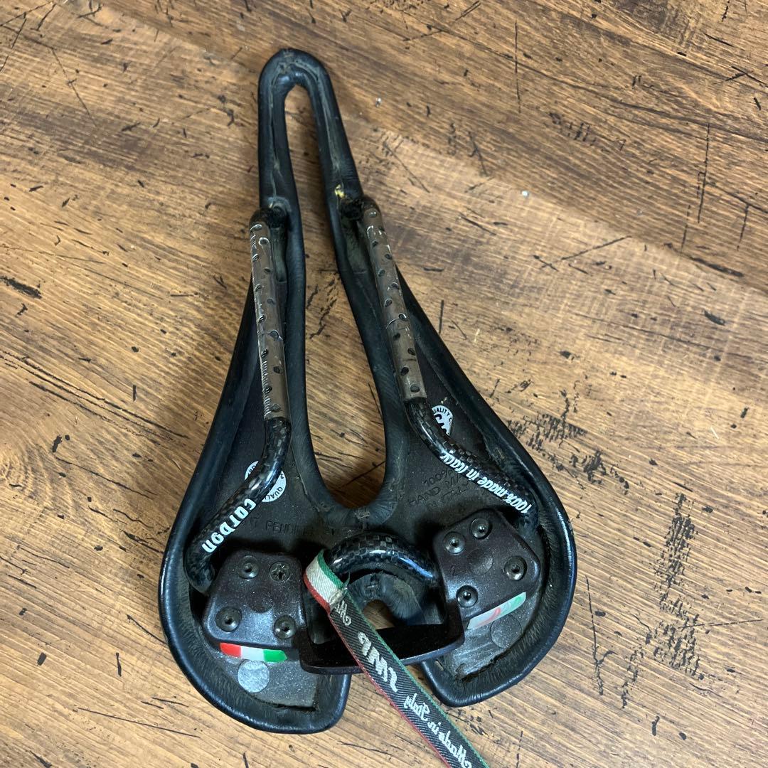 SELLE SMP composit カーボンレール