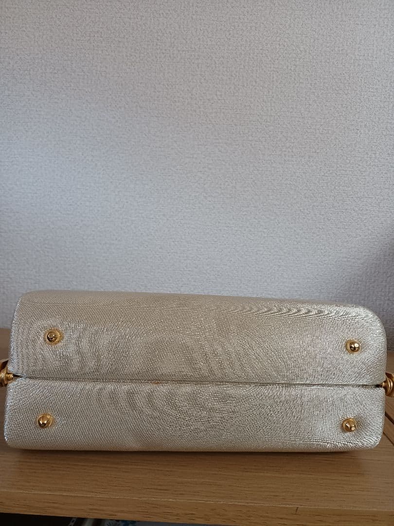 和装バッグ　高級金糸　　フォーマル 着物+パール 松 ヘアアクセサリー