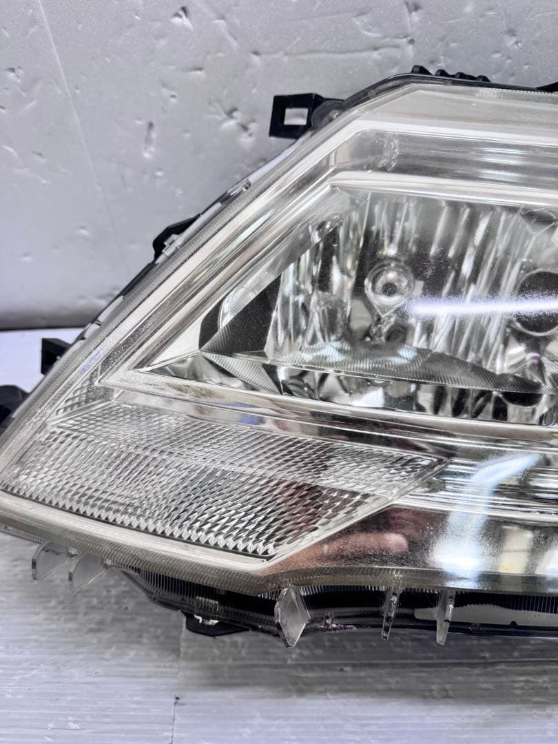 C25 セレナ☆後期純正HIDヘッドライト☆