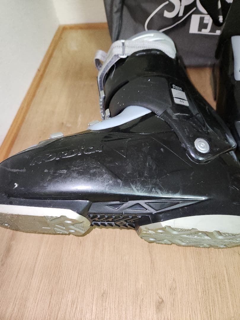 Nordica Extra Warmth スキーブーツ em6 23.5cm程度