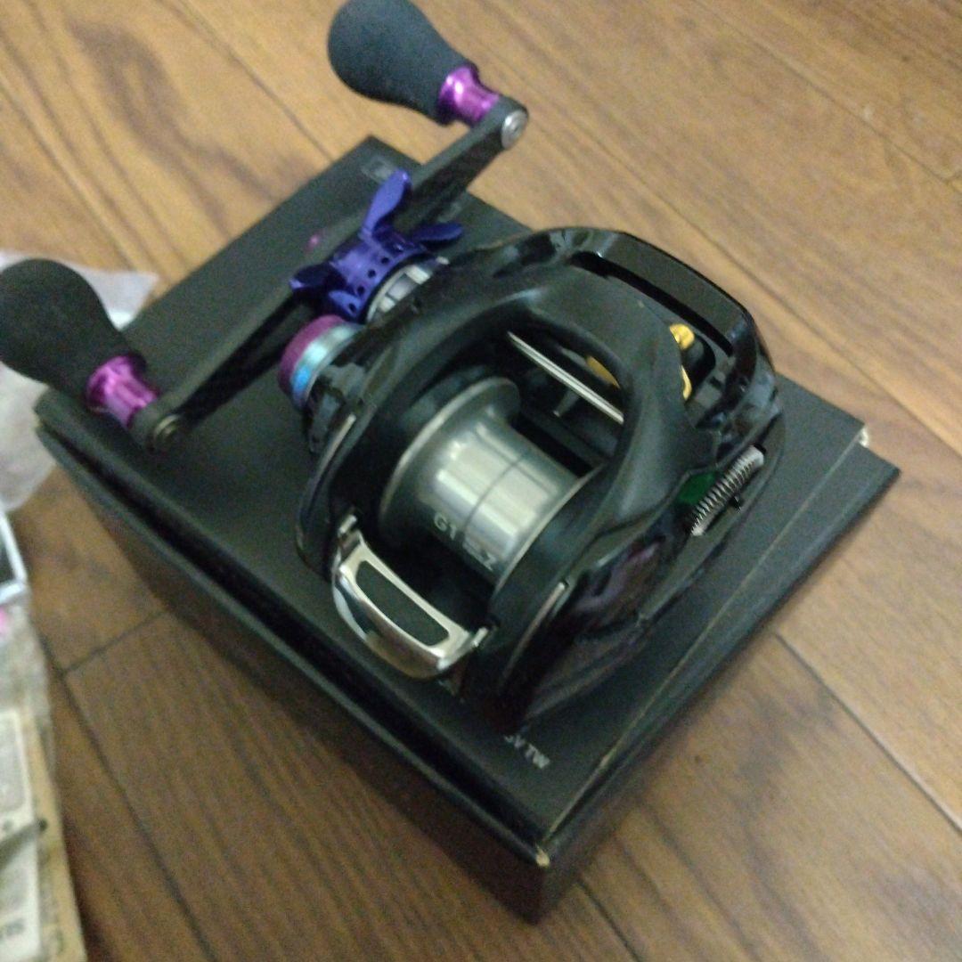 美品ジリオン10 左巻きリール 黒/紫　検スティーズ　アルファス　タトゥーラ