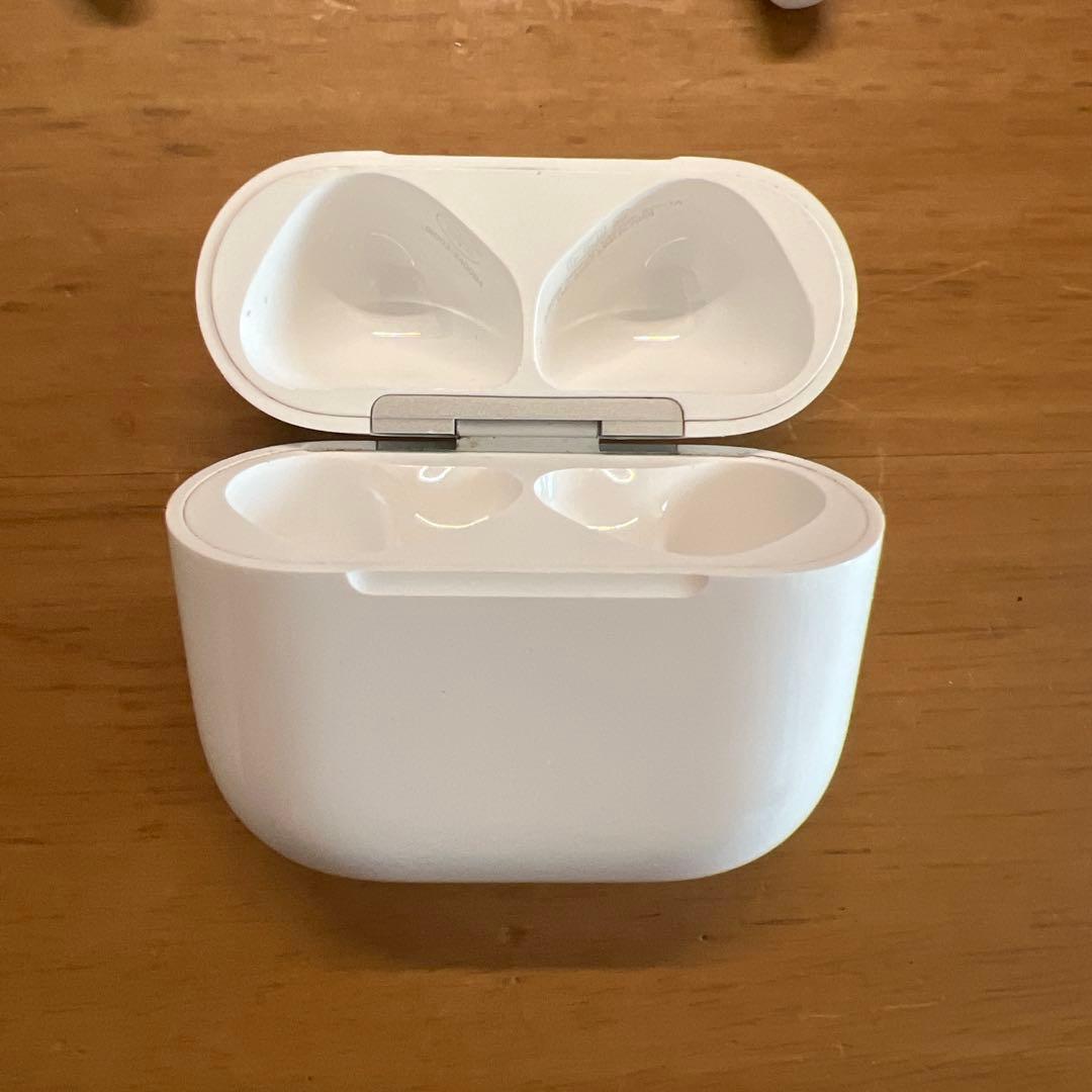 AirPods4 ノイズキャンセリング搭載モデル