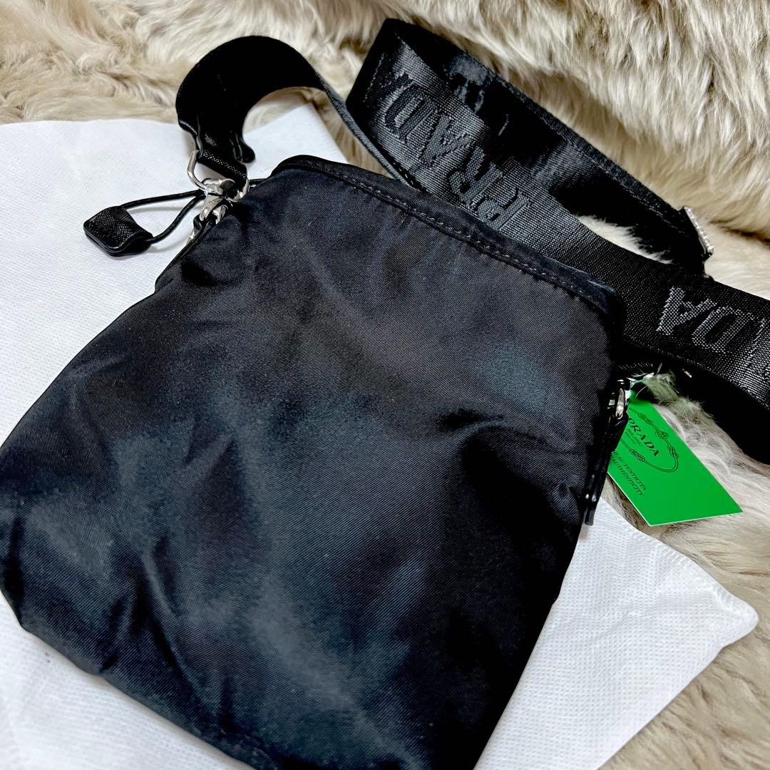 新品♡ノベルティ スマホショルダーバッグ