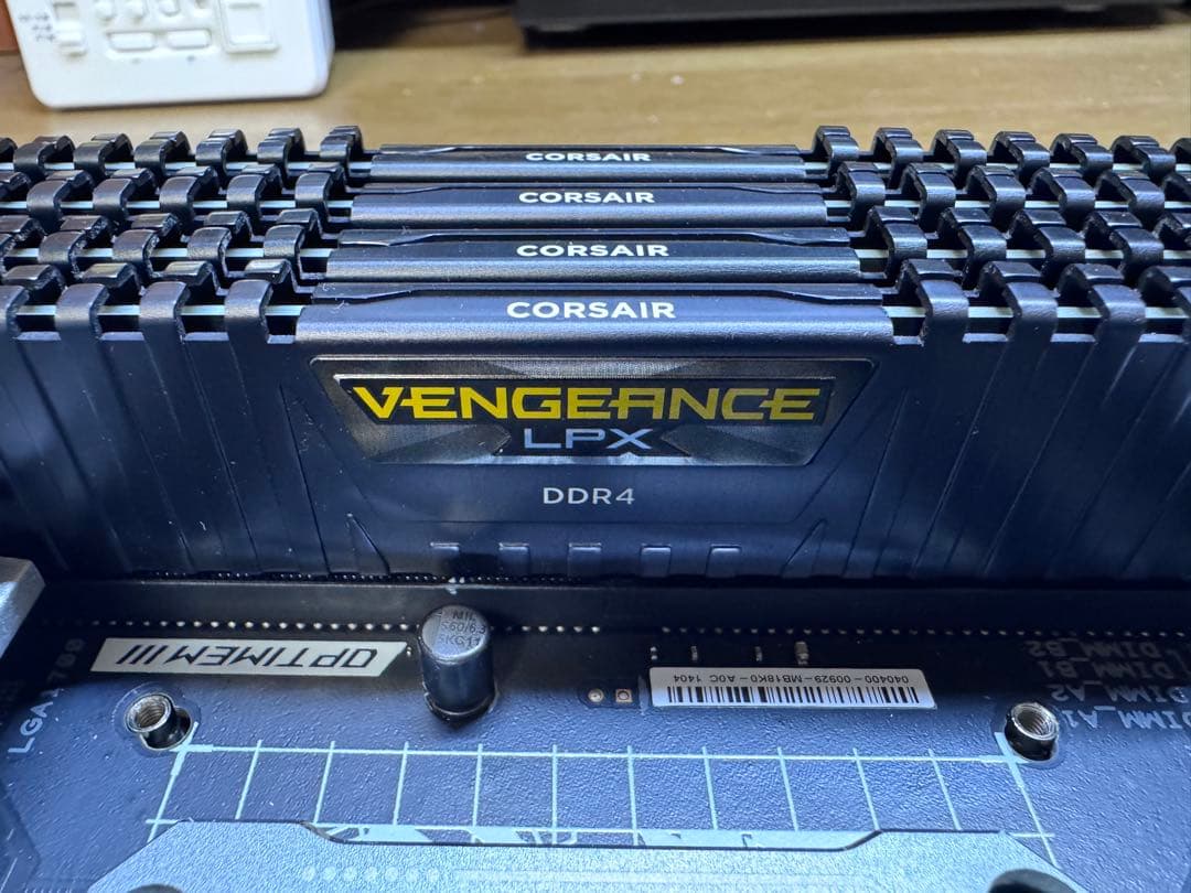 ROG STRIX Z690-A WiFi D4+i7 12700KF メモリ