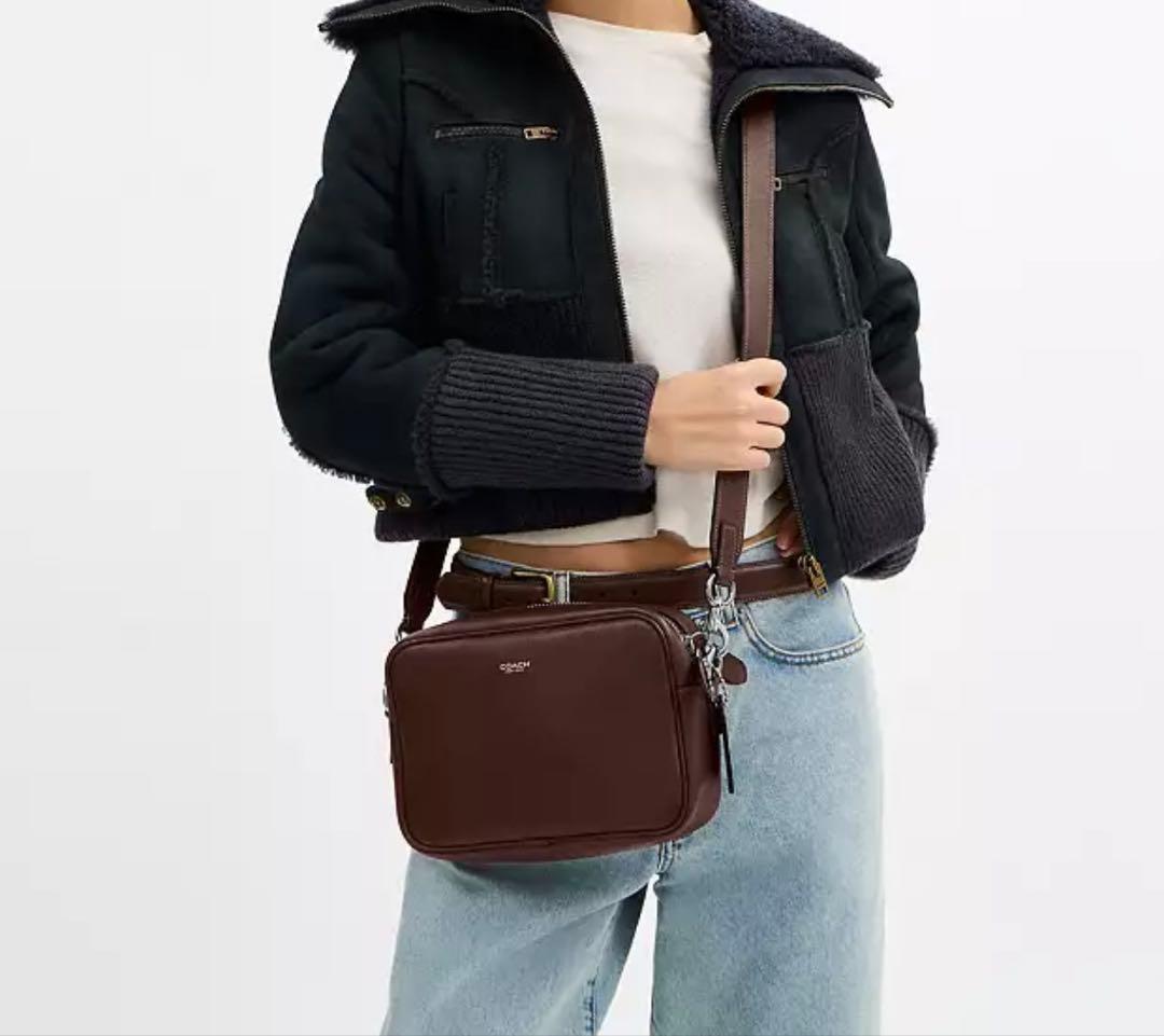 新品未使用品✨ coachレディオ カメラ バッグ