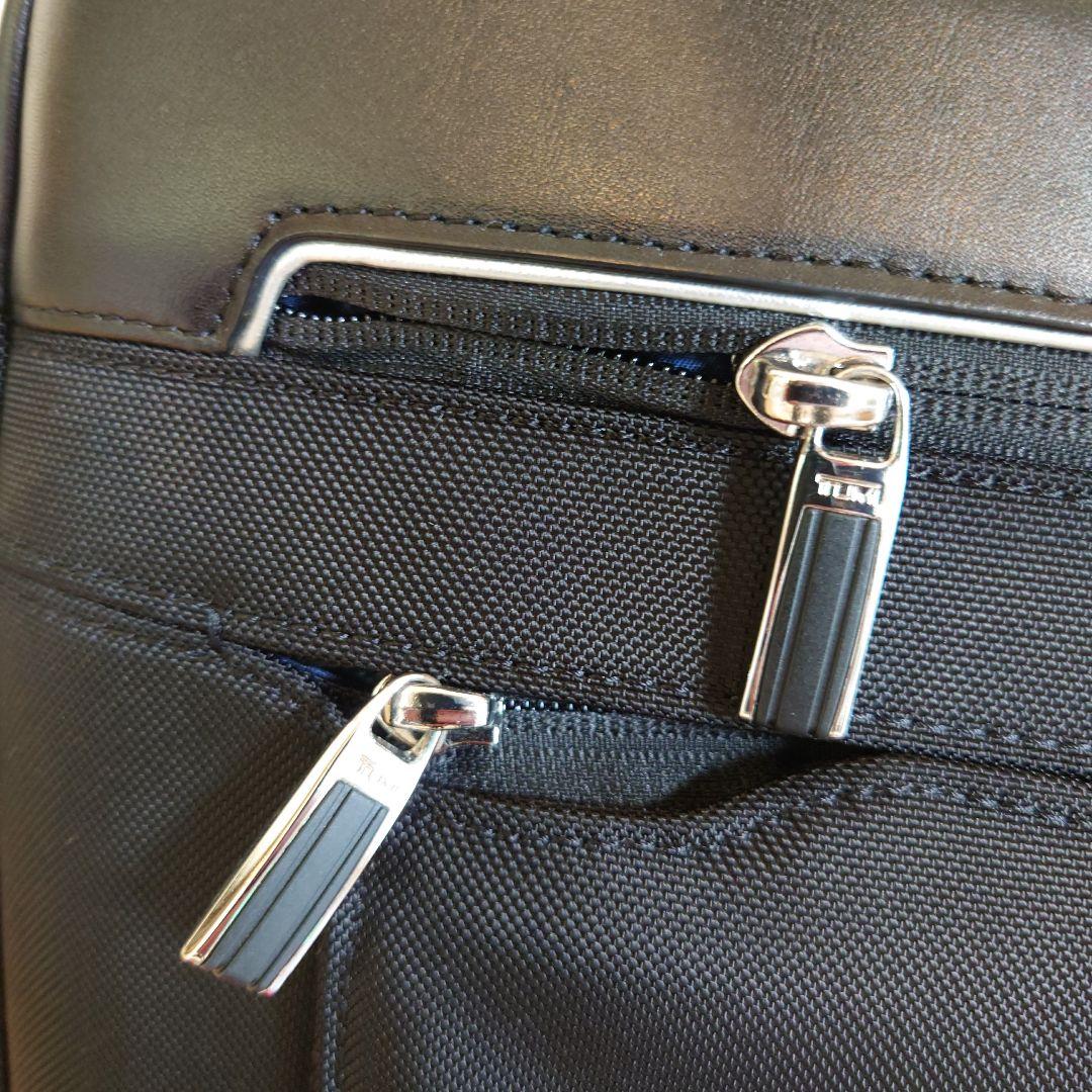 【ほぼ未使用】TUMI 255002D2 ARRIVE ソーヤ・ブリーフケース