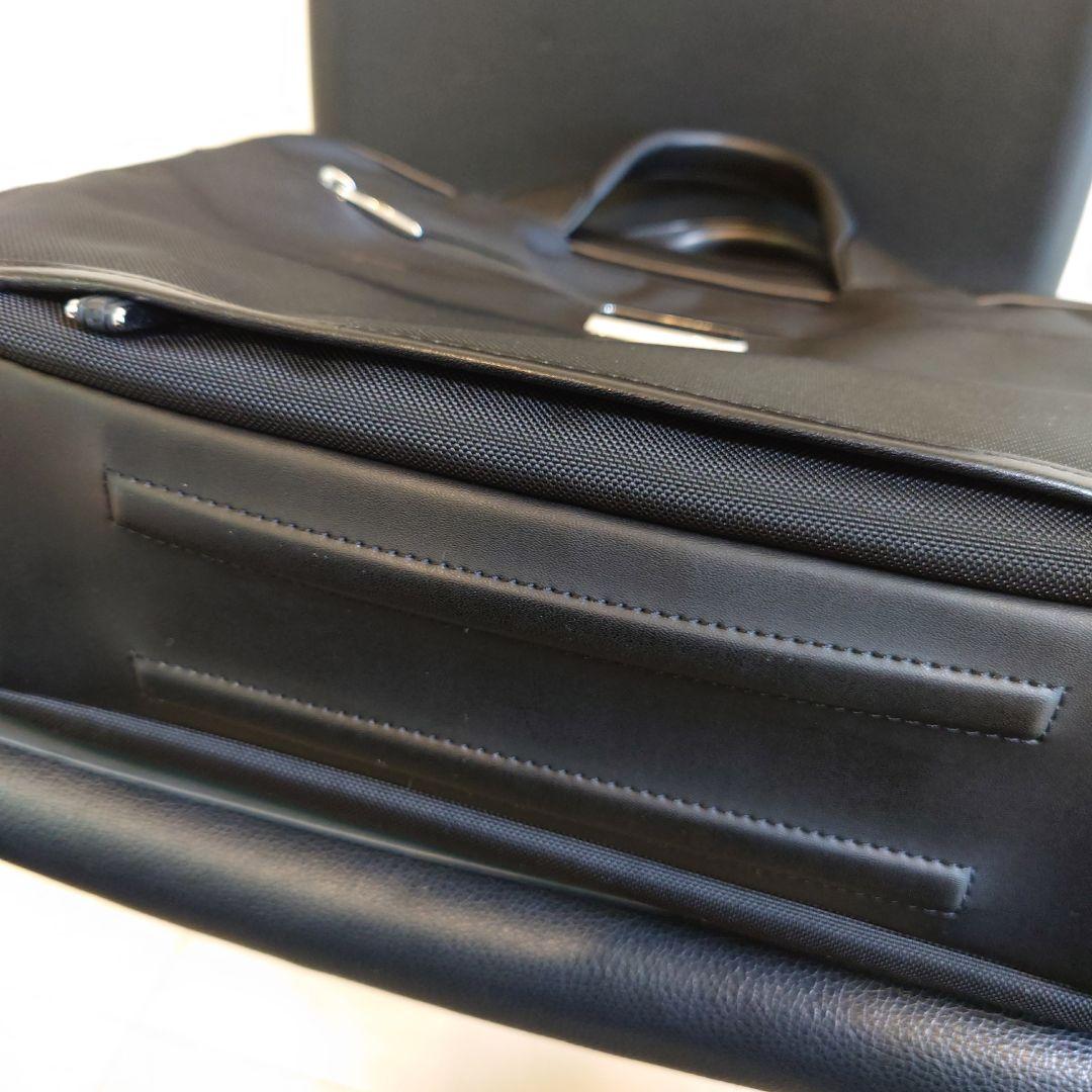 【ほぼ未使用】TUMI 255002D2 ARRIVE ソーヤ・ブリーフケース