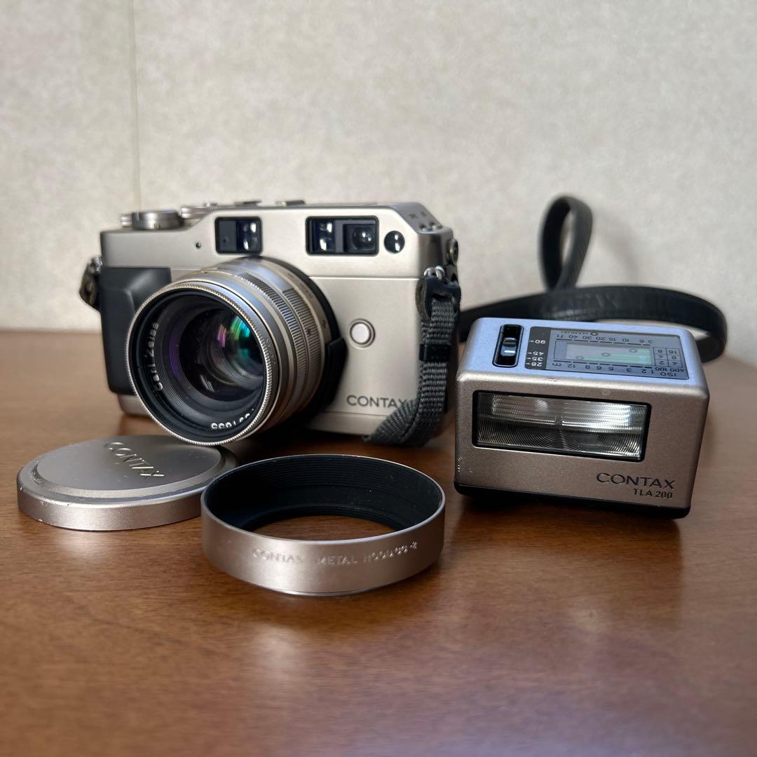 CONTAX G1 Planar 2 45 フード付き