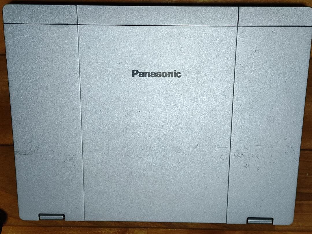 中古CF-QV1SFLAS 11世代i7 16GB　１TB　LTE　オマケつき