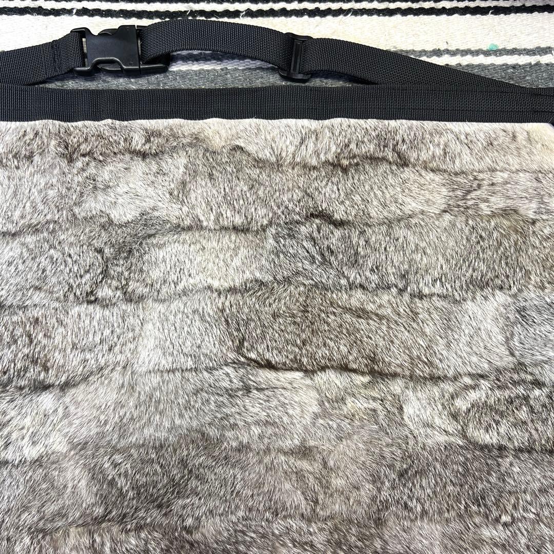 【裏地付】ラビット　尻あて　腰当尻皮　登山　毛皮敷物　キャンプ　チェア マタギ