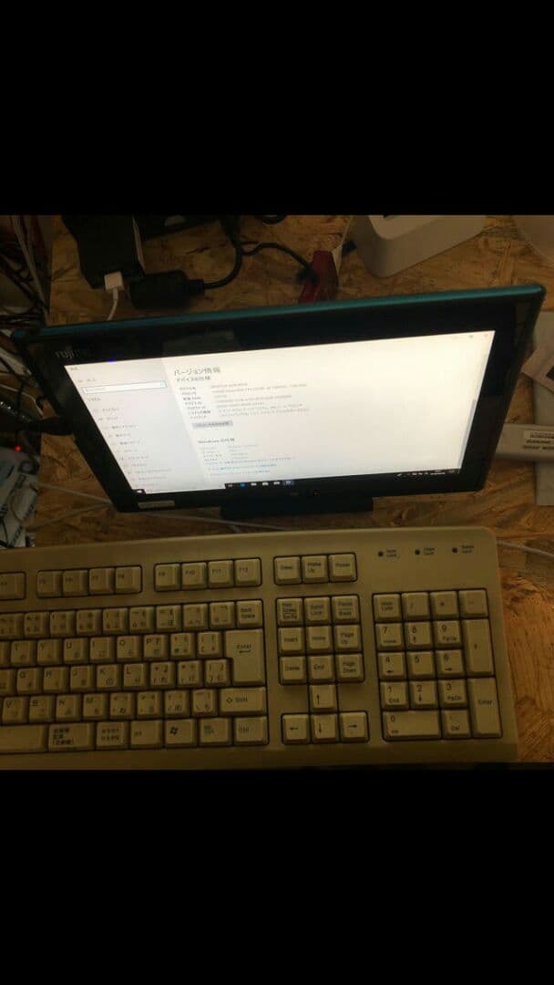 FUJITSU windows10タブレットPC