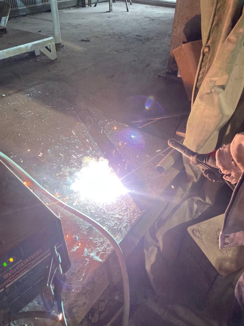 インバーター直流溶接機　SA-260DX