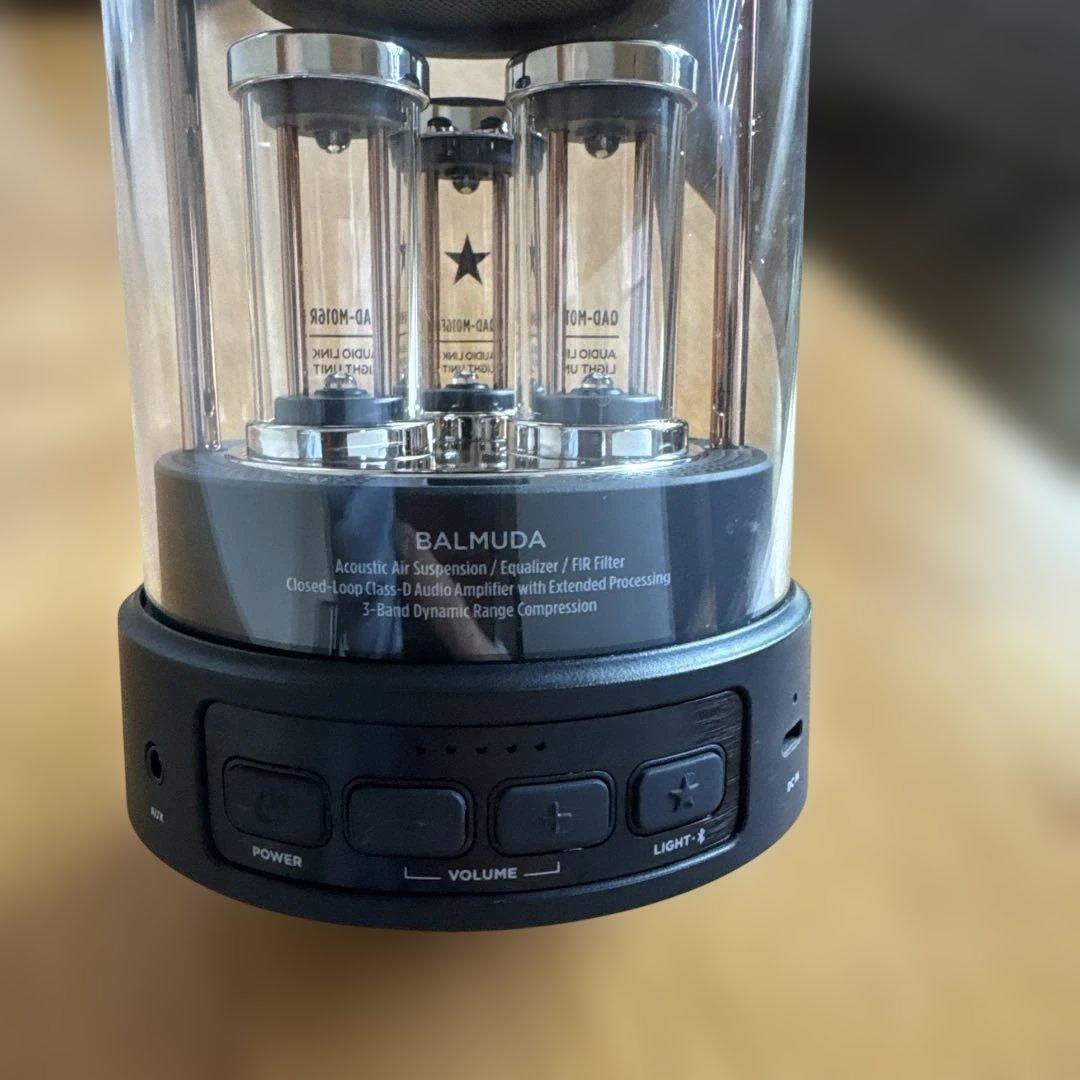 BALMUDA スピーカー 真空管デザイン