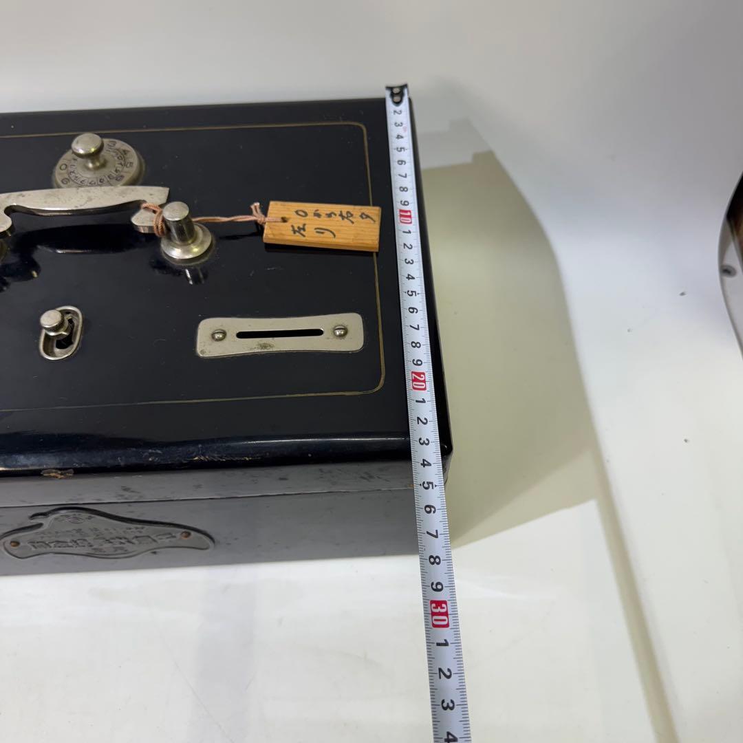 手提げ金庫　千鳥　金属製キャッシュボックス ダイヤル式　アンティーク　逸品