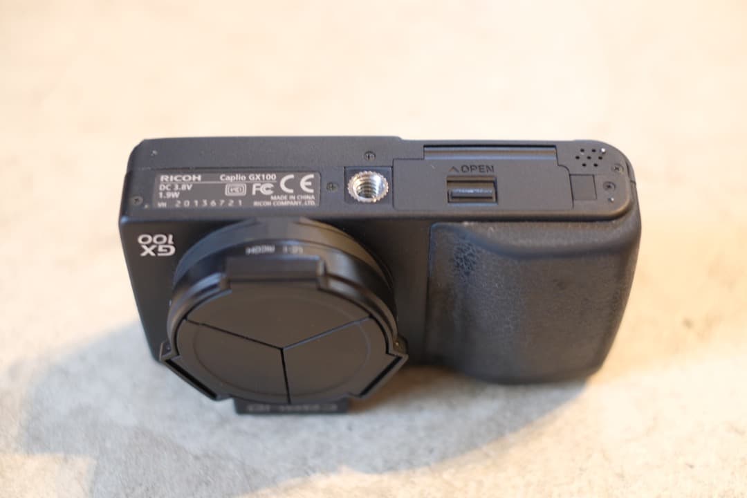Ricoh Caplio GX100 + VF-1 + LC-1 美品