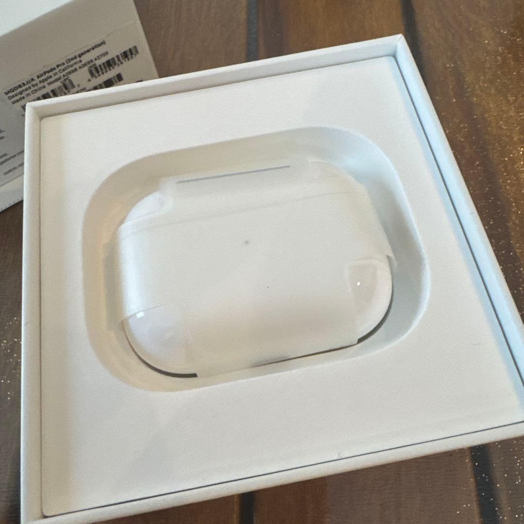 【正規品】美品　AirPods Pro2 第2世代　ライトニングタイプ