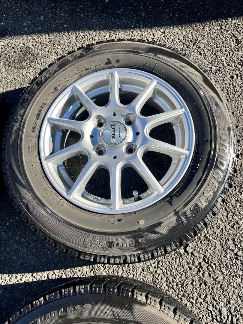 安さに挑戦　軽自動車用スタッドレスタイヤ4本セット