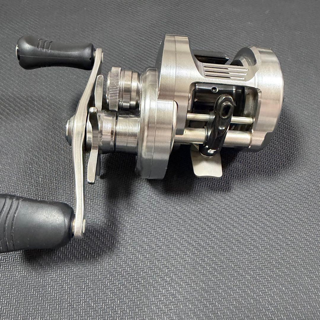 シマノ 20カルカッタコンクエスト DC 100