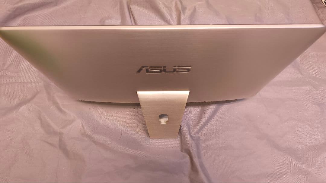 【SSD新品】4K一体型PC Asus zen aio pro 24 z240