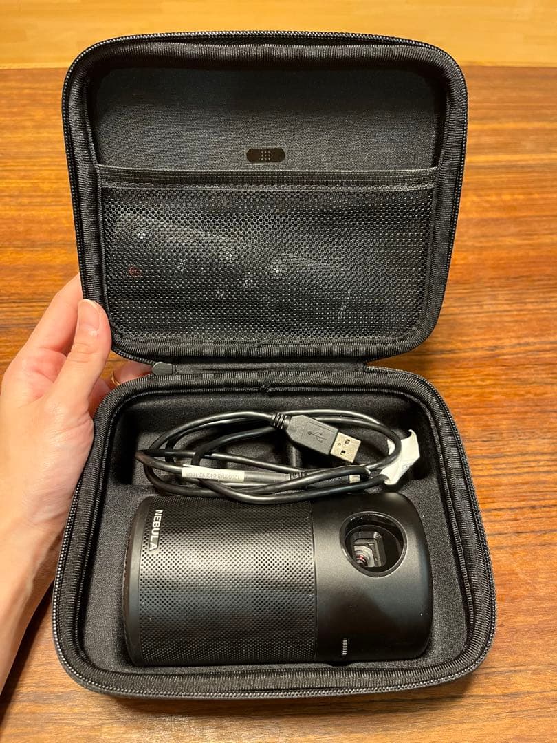 Nebula Capsule D4111　プロジェクター　ケース